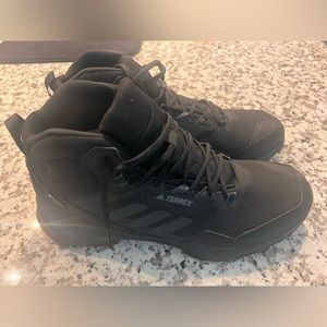 Adidas Terrex AX4 mid gore-tex hiking shoe